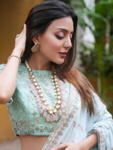 शनाया कपूर, संस्कृति जयना, इशिता राज और अन्य हरे रंग में सावन शैली की प्रेरणा परोसते हैं