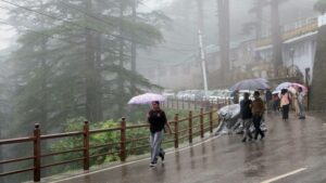 हिमाचल में मानसून का कहर: 98 सड़कें बंद, 1,121 करोड़ रुपये से अधिक का नुकसान