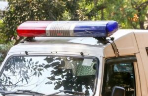 छत गिरने से 16 साल के बच्चे की मौत के बाद परिवार ने पुलिसकर्मियों के खिलाफ कार्रवाई की मांग की