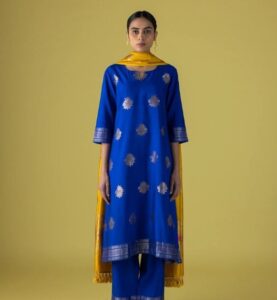 राखी के लिए ड्रेप करें: 9 डिजाइनर और हैंडलूम लुक आपकी फेस्टिव वॉर्डरोब को अलग दिखाने के लिए