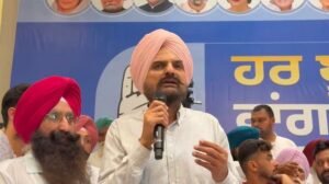दरकिनार करने के दावों के बीच पंजाब कांग्रेस में दरार बढ़ी