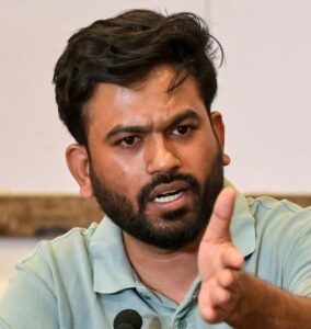 उन्होंने कहा, ‘भाजपा को लगता है कि वह आरएसएस से बड़ा है। मोहन भागवत की बात सुननी चाहिए: सीजेपी के संस्थापक दीपके