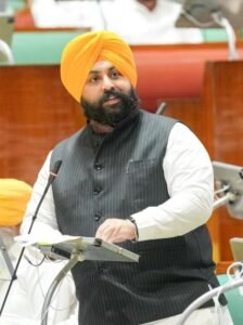 हरजोत बैंस ने पंजाब विधानसभा में बताया कि सरकारी कॉलेजों में शिक्षकों के 42 फीसदी पद खाली