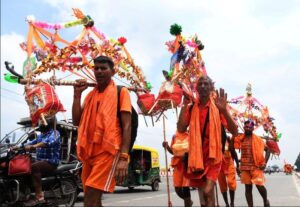 कांवड़ शिविरों के मेनू में – पास्ता, पिज्जा, छोले-पुरी, रसगुल्ला और बहुत कुछ