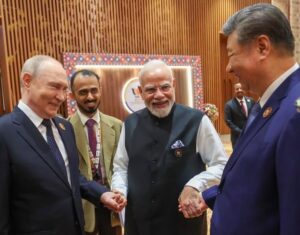 पीएम मोदी ने दिल्ली में ब्रिक्स शिखर सम्मेलन में शी जिनपिंग और व्लादिमीर पुतिन के साथ फोटो साझा की