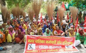 एफआईआर, बर्खास्तगी, निलंबन: हरियाणा सरकार ने सफाई कर्मचारियों को हड़ताल खत्म करने के लिए कैसे मजबूर किया