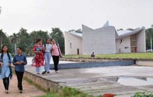 सिख इतिहास के पाठ्यक्रम में बदलाव पर पंजाब विश्वविद्यालय ने लिया यू-टर्न