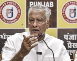 सुनील जाखड़ ने कांग्रेस में फिर से शामिल होने की खबरों का खंडन किया, अटकलों को ‘झूठा, निराधार’ बताया