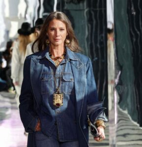 सब्यसाची बंगाल बीजान्टिन ब्रॉडवे के साथ NYFW में लौटता है