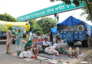 एसकेएम के प्रदर्शन से मोहाली-चंडीगढ़ बॉर्डर पर यातायात प्रभावित