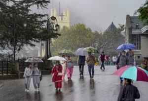 हिमाचल प्रदेश में 29 सितंबर तक बारिश का अनुमान किन्नौर में मौसम की पहली बर्फबारी