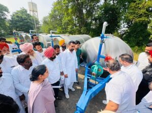 धान का मौसम: आग बुझाने के लिए 14 मलोट गांवों को मिला पानी का टैंकर ट्रैक्टर