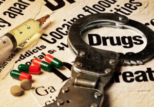 अमृतसर पुलिस ने मादक पदार्थों की तस्करी और हथियारों की आपूर्ति के 3 मामलों का भंडाफोड़ किया 5 गिरफ्तार