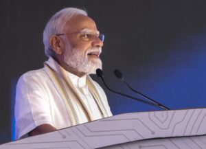 मुंबई में मोदी के कार्यक्रम से पहले खुद को पीएमओ का अधिकारी बता रहा शख्स, उसका सशस्त्र ‘बॉडीगार्ड’ हिरासत में लिया गया