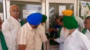 धान खरीदी में देरी, धीमी गति से उठाई जाने को लेकर यमुनानगर के किसानों ने 5 स्थानों पर किया धरना