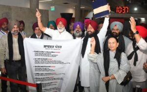 पंजाब विधानसभा में दूसरे दिन के हंगामे के बीच कांग्रेस ने पंजाब सरकार पर साधा निशाना, खैरा निलंबित