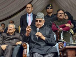 पाकिस्तान और कश्मीर पर फारूक अब्दुल्ला के बयान से विवाद बीजेपी ने इसे बताया ‘देशद्रोही, राष्ट्रविरोधी’