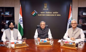 सुप्रीम कोर्ट ने याचिकाकर्ताओं को एसआईआर का बचाव करते हुए चुनाव आयोग के हलफनामे पर जवाब देने के लिए 10 दिन का समय दिया