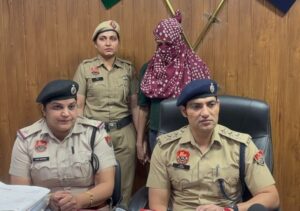 गुरुग्राम में प्रेमी से 90 लाख की रंगदारी मांगने के आरोप में गिरफ्तार युवती, दुष्कर्म का झूठा मामला दर्ज कराने की धमकी दी