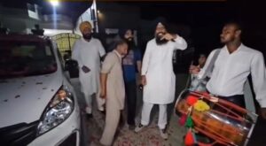 पंजाब के सीएम के ओएसडी पर छापेमारी: सीबीआई के लिए फूल, एसएचओ के लिए निलंबन; संगरूर में 2 हिरासत में लिए गए