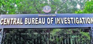 छापेमारी के एक दिन बाद सीबीआई ने नितिन गोहल के दरवाजे पर लौटी